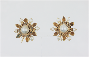 Image of Pair of Earrings with Pearls and Garnets