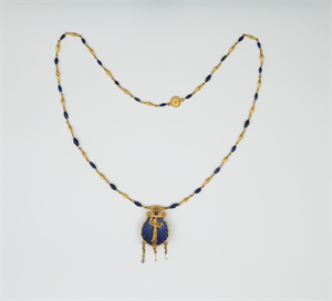 Image of Necklace with Pendant of Aphrodite Anadyomene