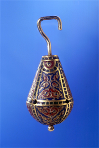 Image of Pear-Shaped Pendant