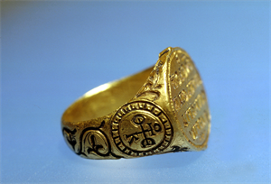 Image of Signet Ring with Inscription in reverse 