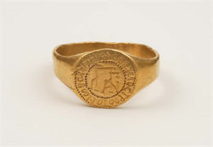 Image of Ring with Monogram and Inscription on Bezel