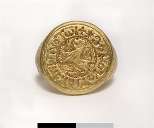 Image of Ring with Rampant Lion and Inscription