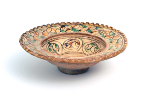 Image of Bowl with Plain Central Medallion 