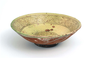 Image of Bowl with Floral Decoration 